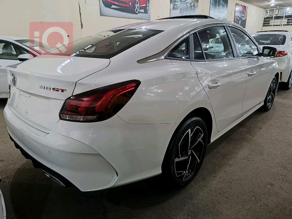 ئێم جی GT